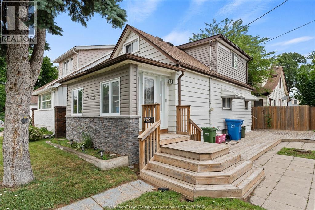 972 Wellington Avenue Unit# Lower, Windsor, Ontario  N9A 5J8 - Photo 2 - 26013905