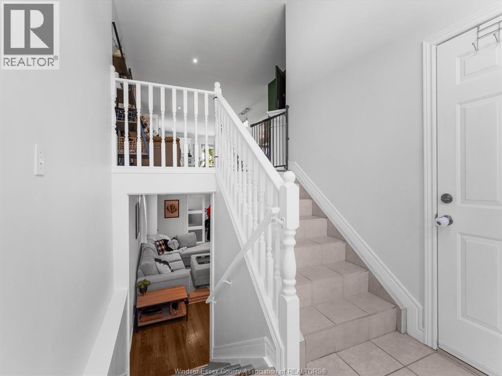 261 Jewel, Lasalle, Ontario  N9J 3X3 - Photo 2 - 26013939