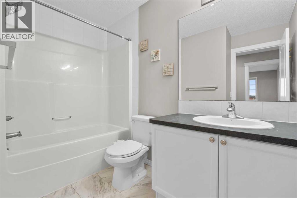 2455 Kingsland View SE, Airdrie, Alberta  T4A 0A6 - Photo 36 - A2316832