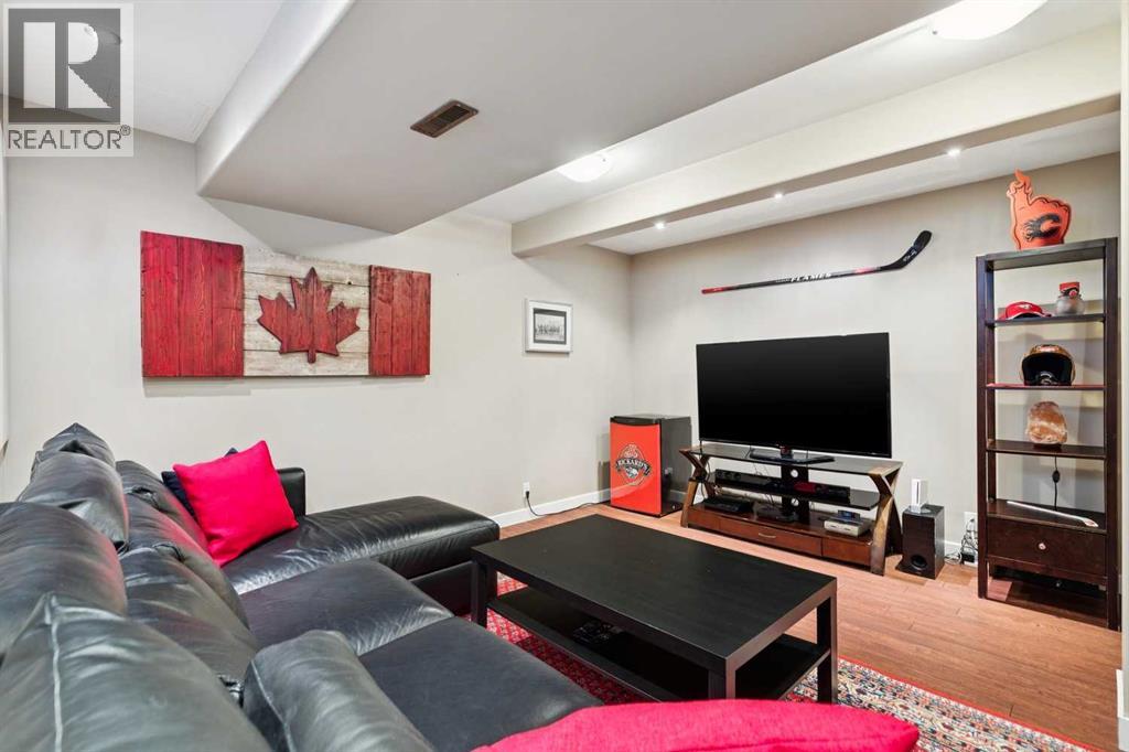 2405 26 Street SW, Calgary, Alberta  T3E 2A6 - Photo 31 - A2320232