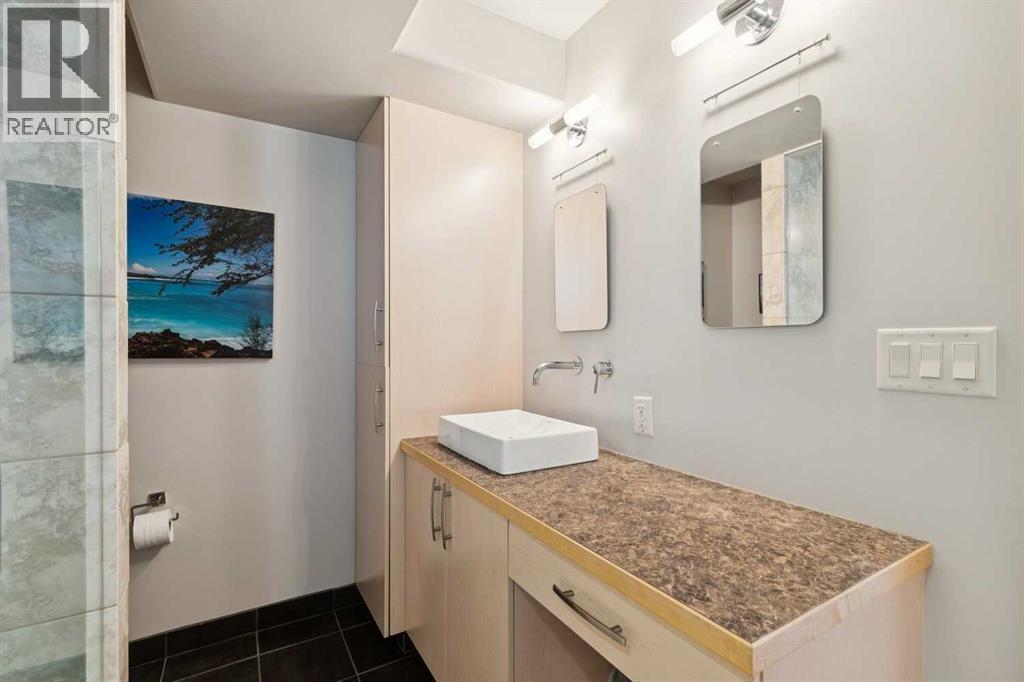 2405 26 Street SW, Calgary, Alberta  T3E 2A6 - Photo 30 - A2320232
