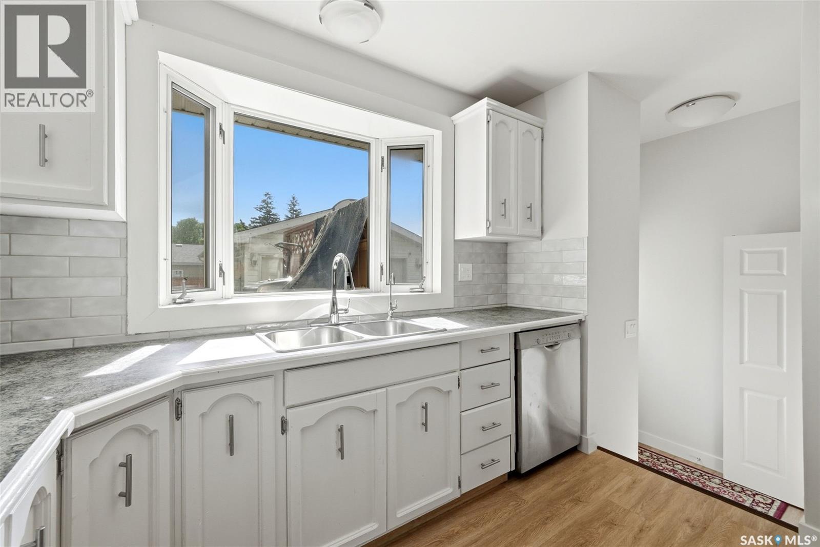 58 Bird Bay, Regina, Saskatchewan  S4N 1P9 - Photo 8 - SK039239