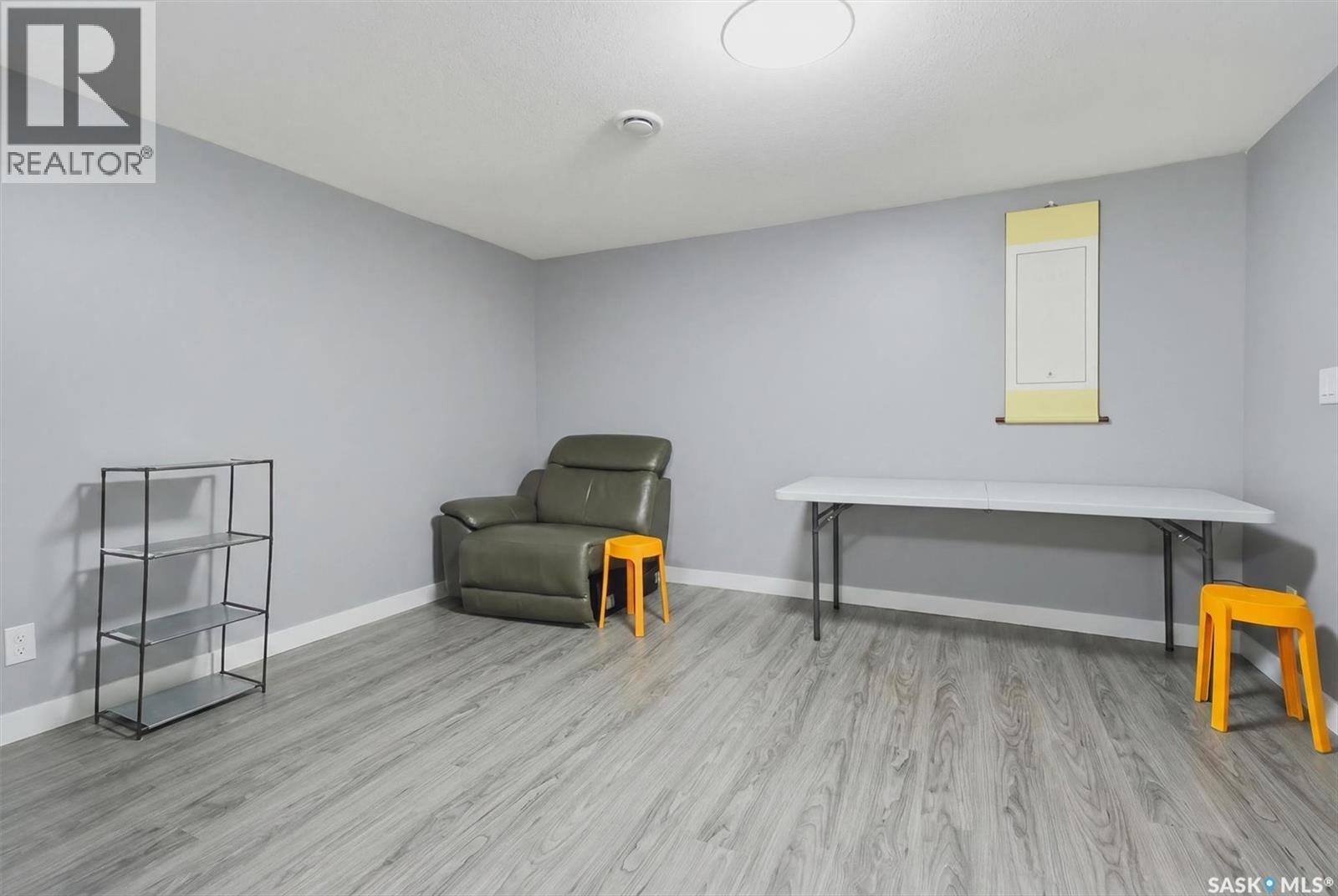 1924 Dufferin Avenue, Saskatoon, Saskatchewan  S7J 1B7 - Photo 25 - SK039202