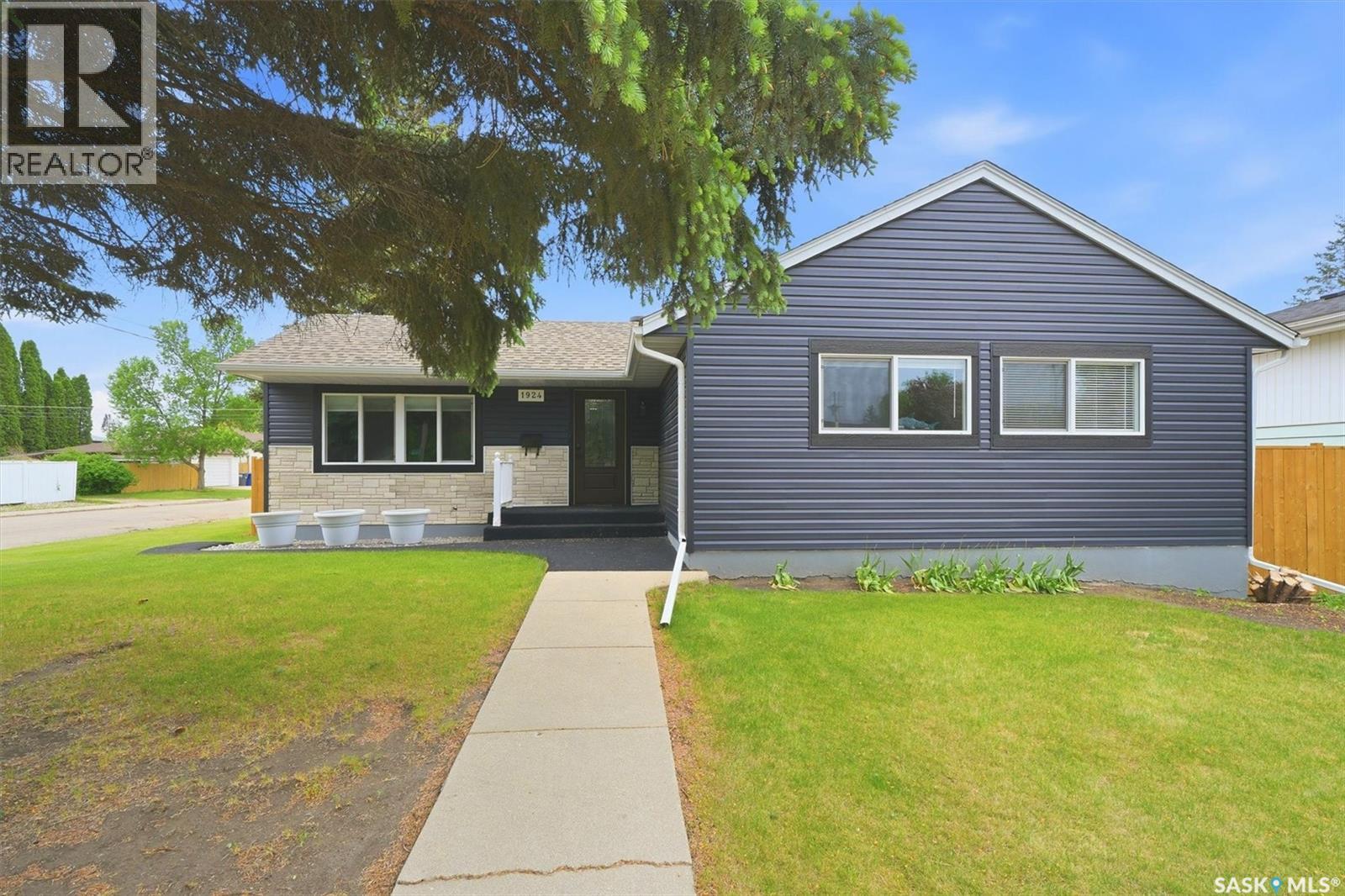 1924 Dufferin Avenue, Saskatoon, Saskatchewan  S7J 1B7 - Photo 33 - SK039202
