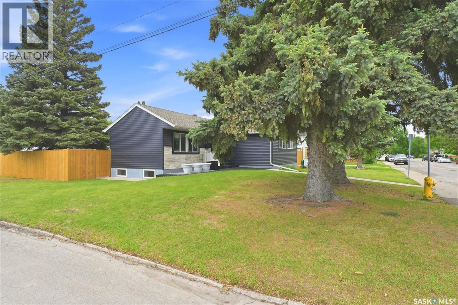 1924 Dufferin Avenue, Saskatoon, Saskatchewan  S7J 1B7 - Photo 34 - SK039202