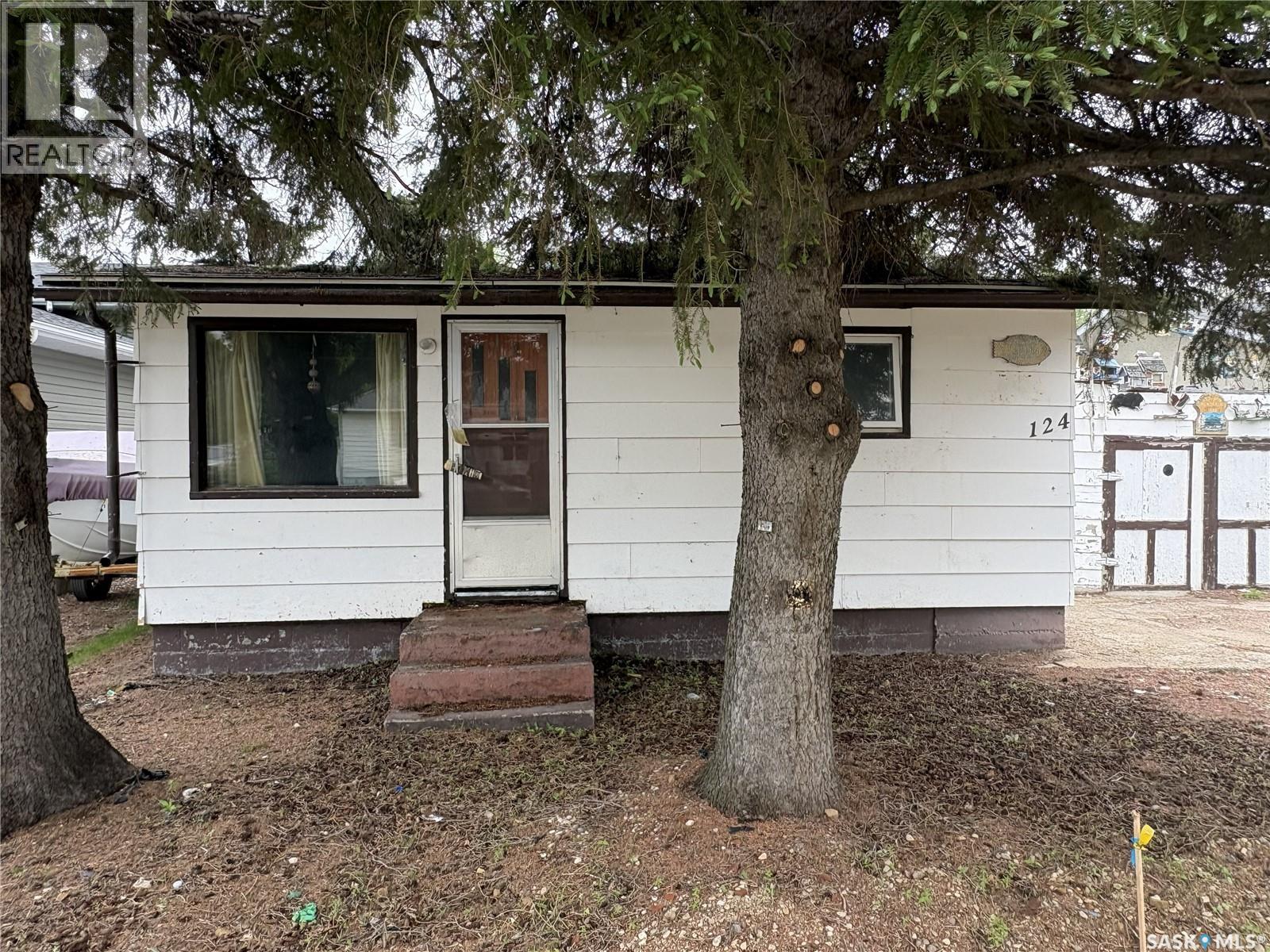 124 10th Street, Humboldt, Saskatchewan  S0K 2A0 - Photo 1 - SK039159