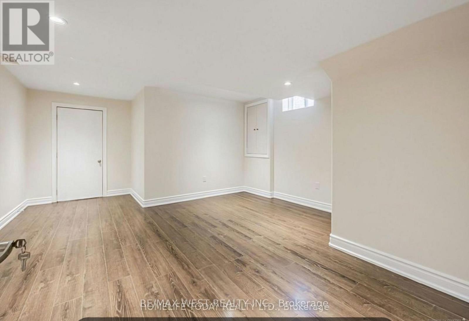 Unknown Address, ,     - Photo 8 - E13437268