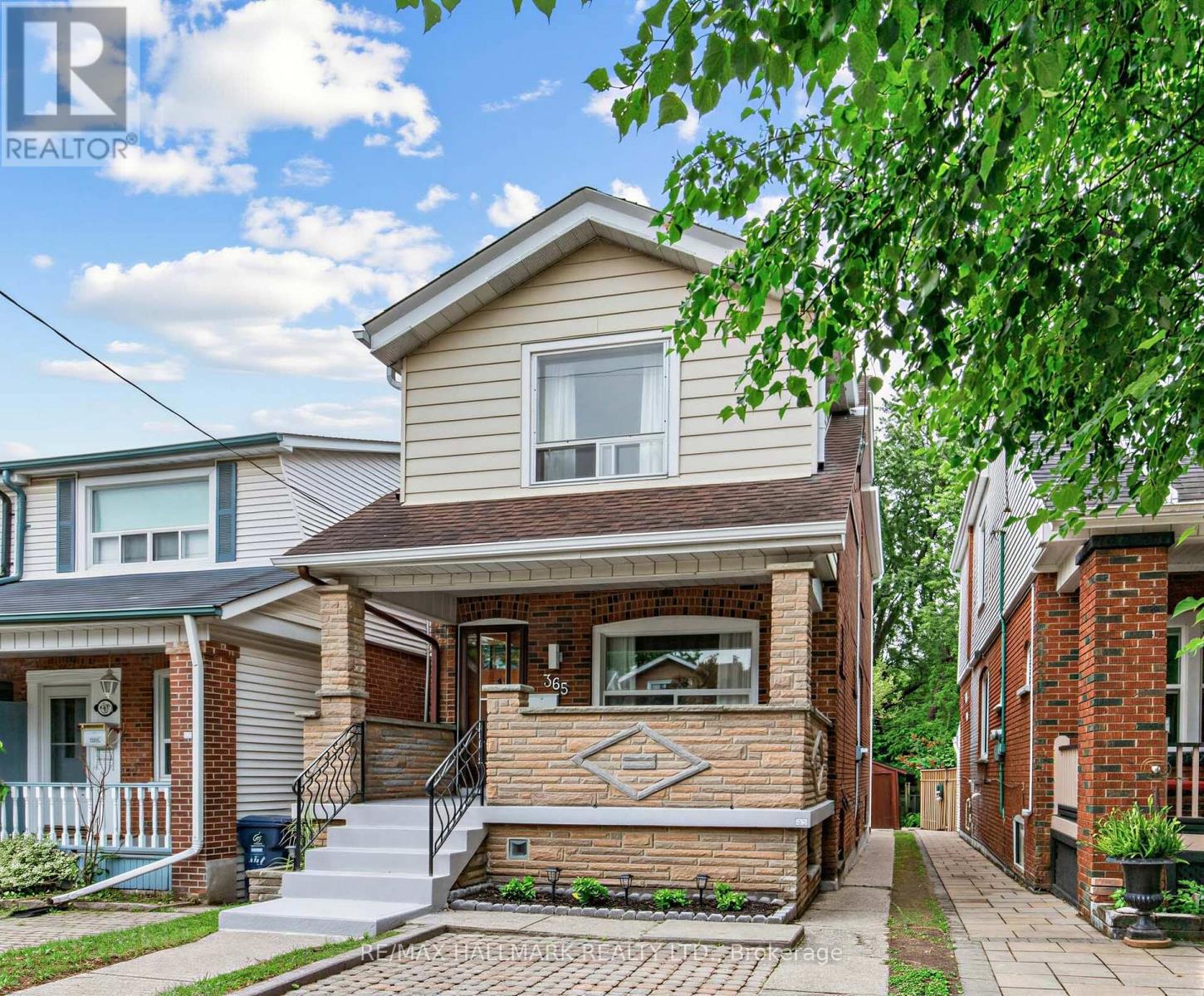 365 MILVERTON BOULEVARD, Toronto, Ontario