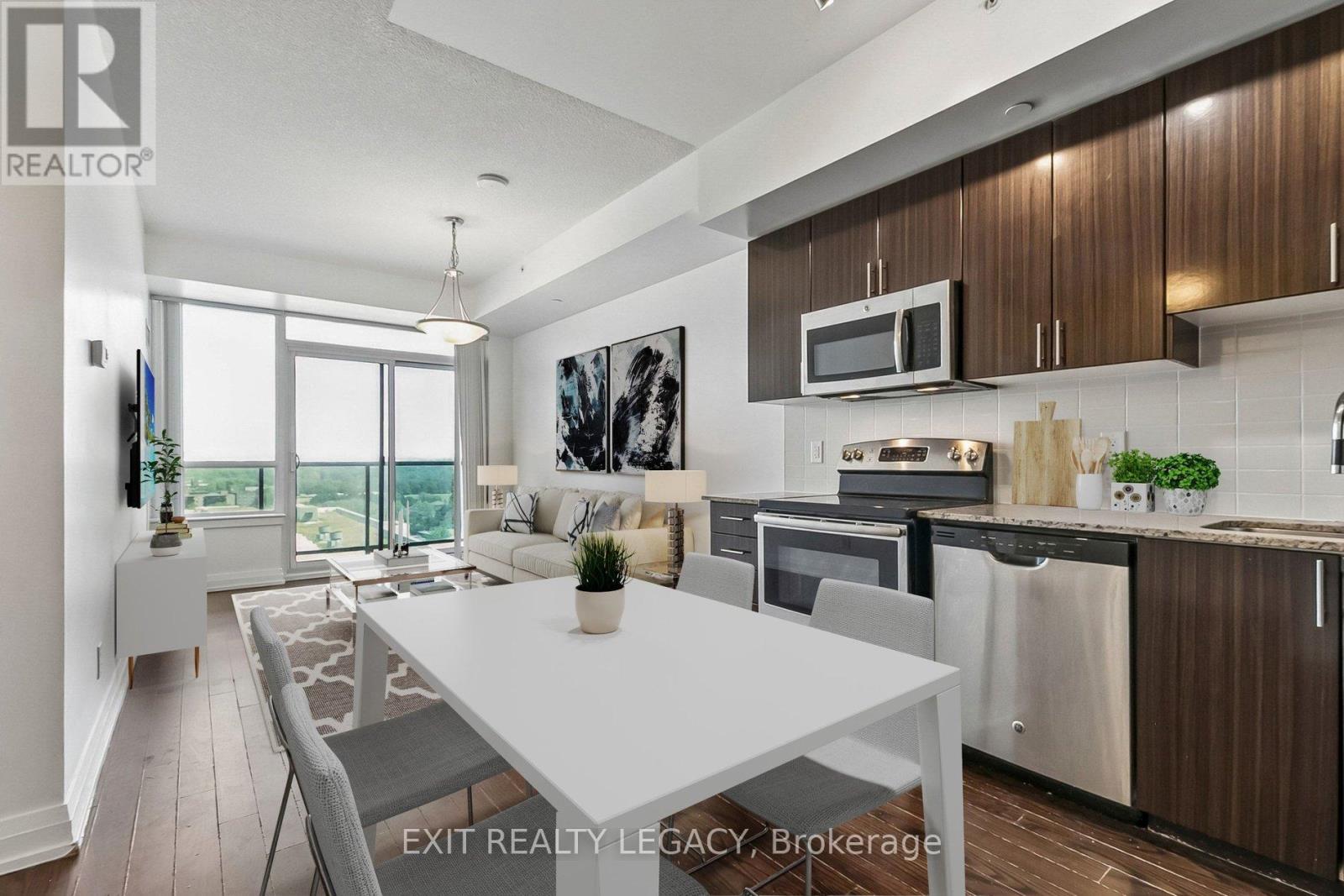 710 - 7167 YONGE STREET, Markham, Ontario