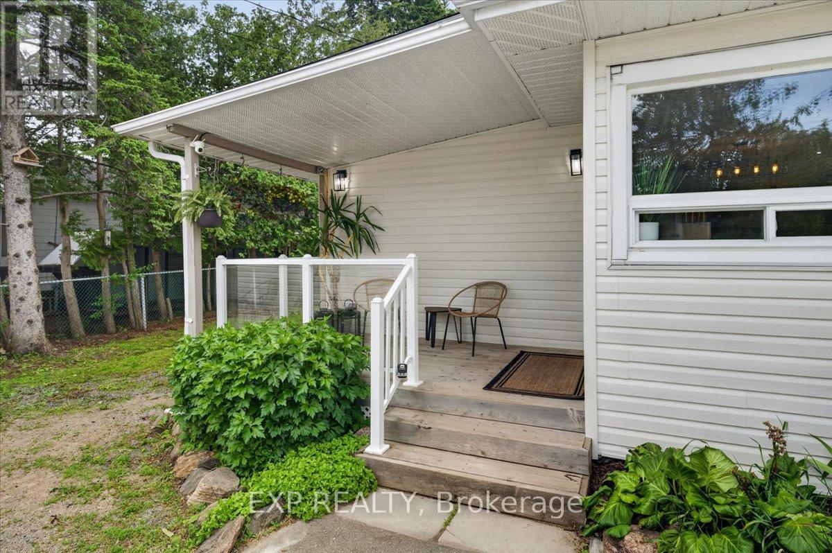 1104 Ferrier Avenue, Innisfil, Ontario  L0L 1W0 - Photo 6 - N13437358