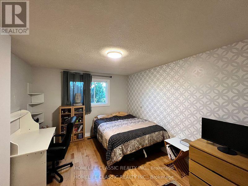 (Main Floor) - 972 Krista Court, Newmarket, Ontario  L3Y 7E8 - Photo 11 - N13437398