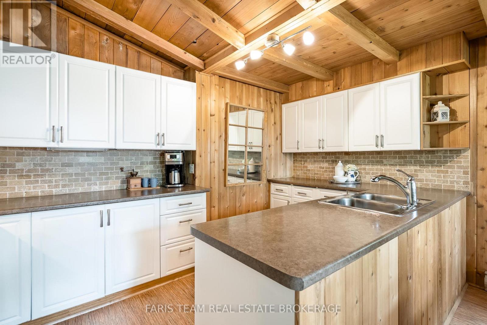 21 East Beach Road, Tiny, Ontario  L9M 0M6 - Photo 5 - S13437400
