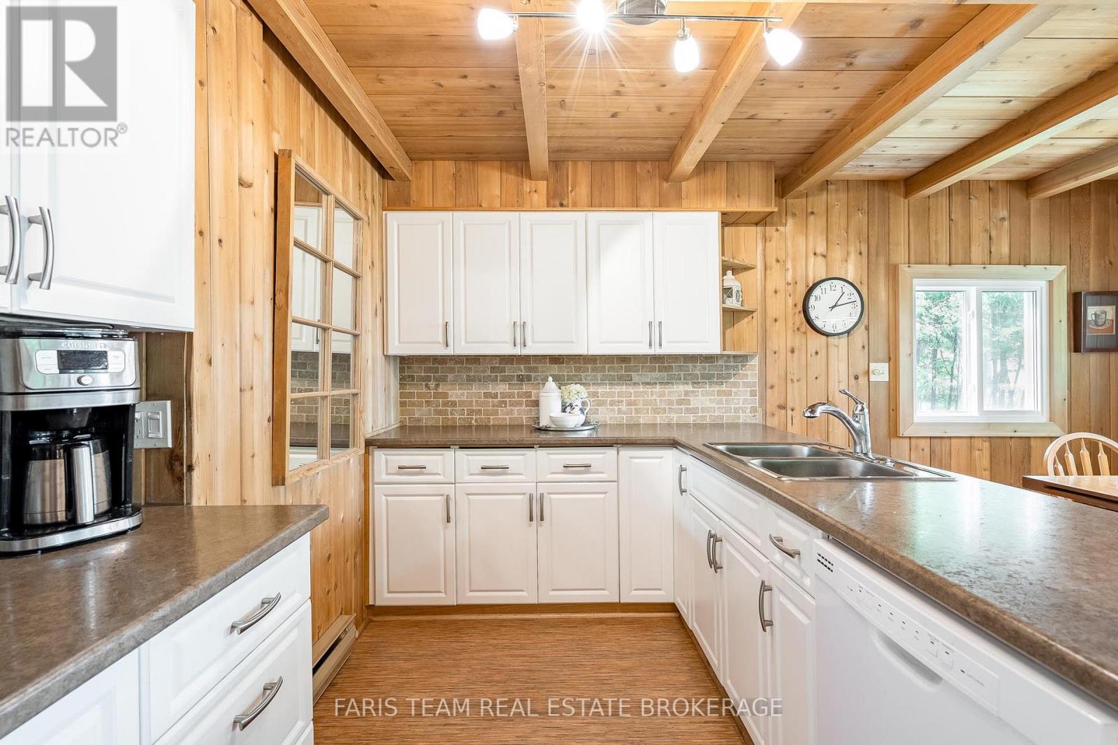 21 East Beach Road, Tiny, Ontario  L9M 0M6 - Photo 7 - S13437400