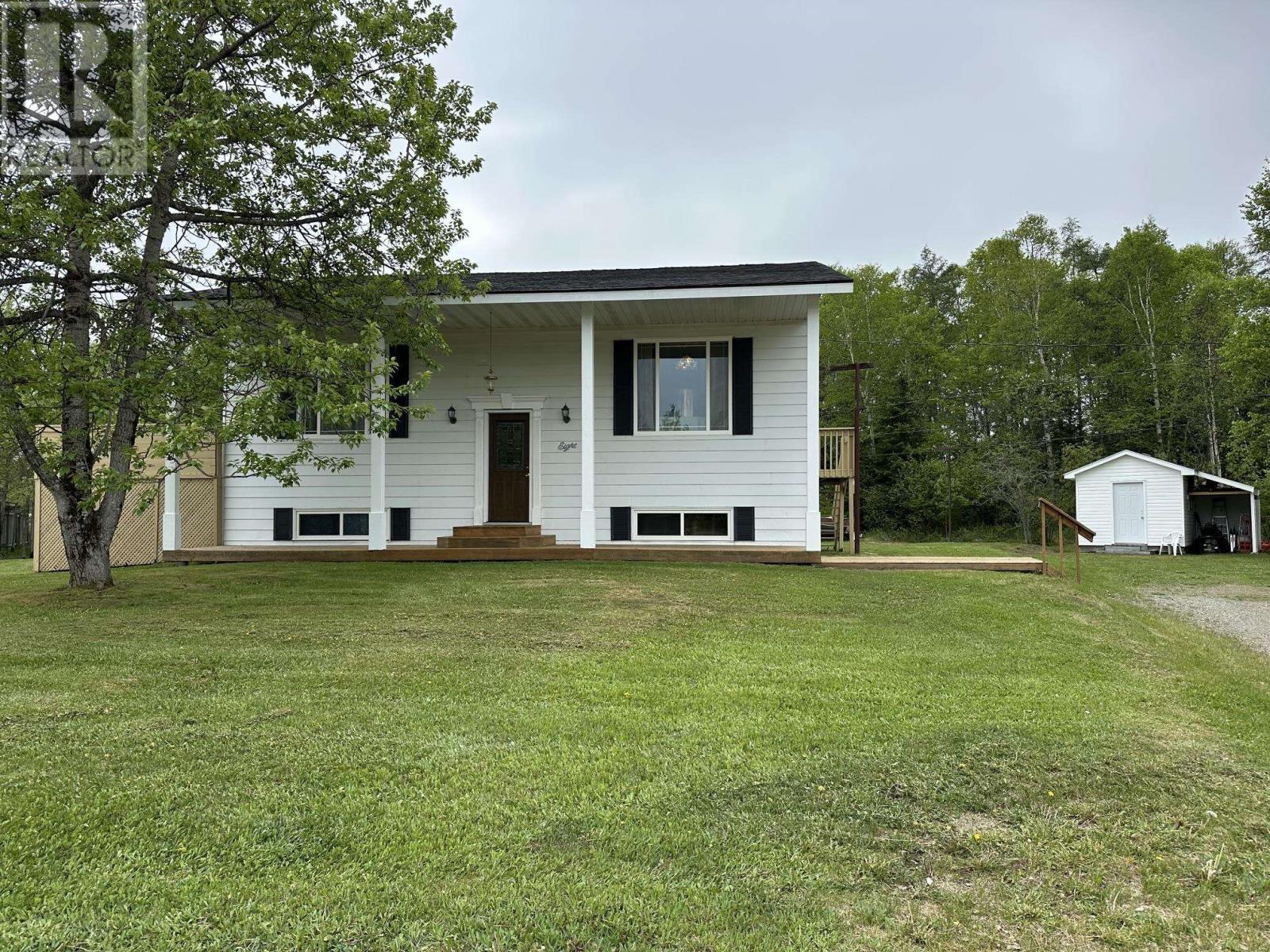 8 TERRACE CT, TERRACE BAY, Ontario