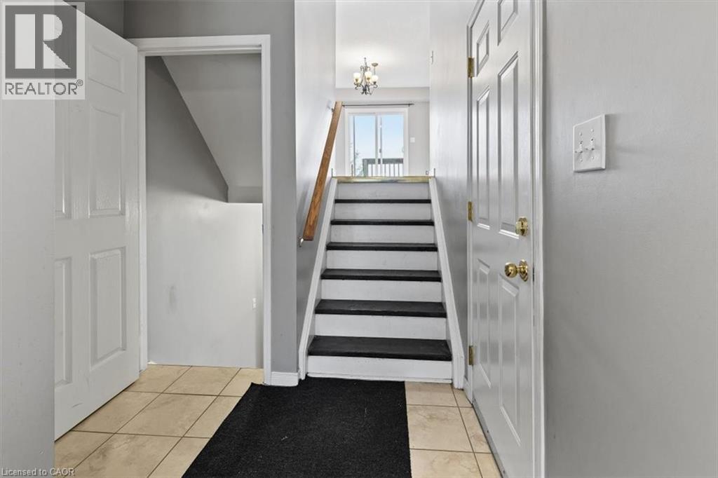 85 Bankside Drive Unit# C18, Kitchener, Ontario  N2N 3M4 - Photo 11 - 40838971