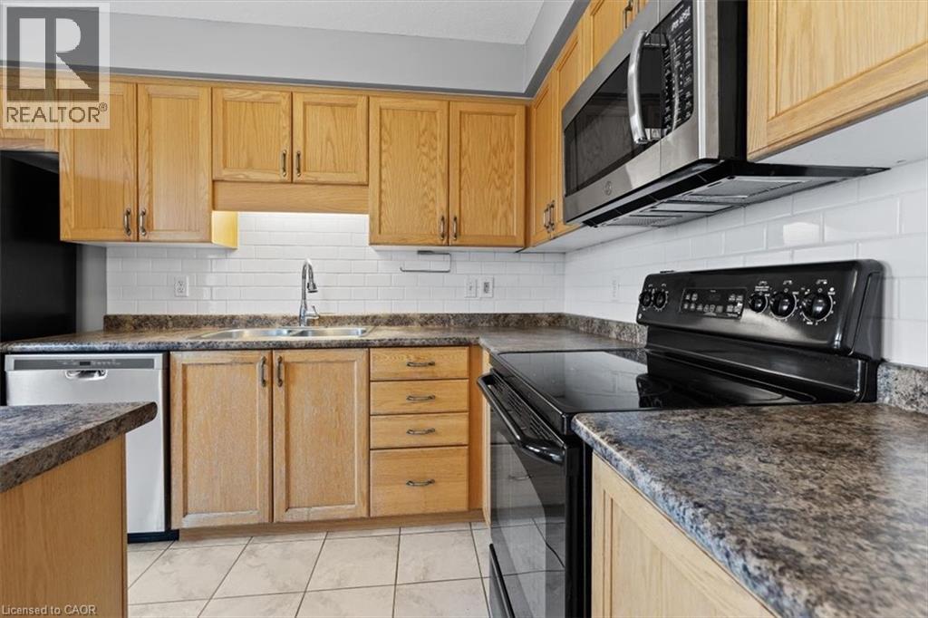 85 Bankside Drive Unit# C18, Kitchener, Ontario  N2N 3M4 - Photo 8 - 40838971