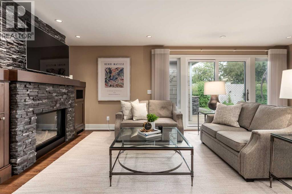 27 Westview Drive Sw, Calgary, Alberta  T3C 2R8 - Photo 14 - A2320004