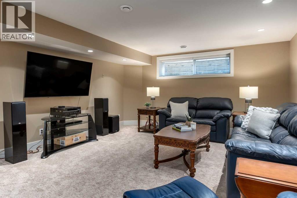 27 Westview Drive Sw, Calgary, Alberta  T3C 2R8 - Photo 33 - A2320004