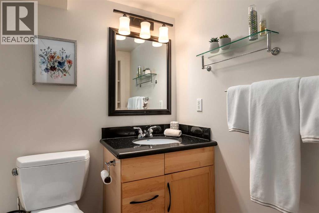 27 Westview Drive Sw, Calgary, Alberta  T3C 2R8 - Photo 30 - A2320004