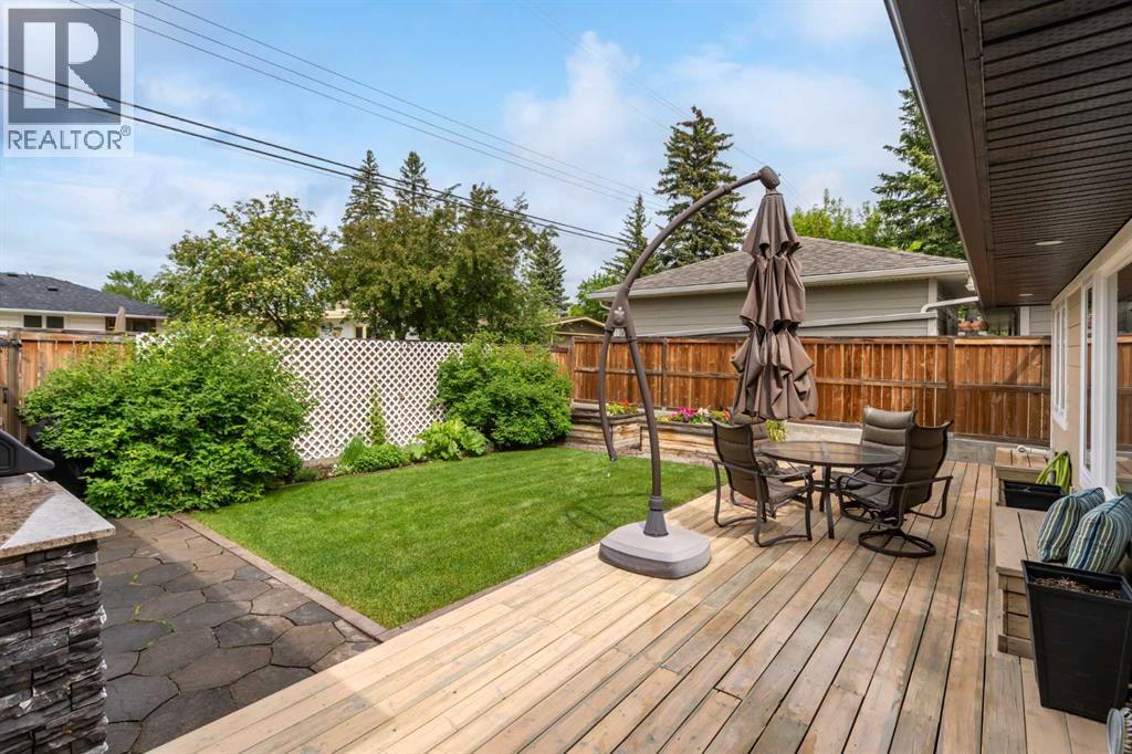 27 Westview Drive Sw, Calgary, Alberta  T3C 2R8 - Photo 39 - A2320004