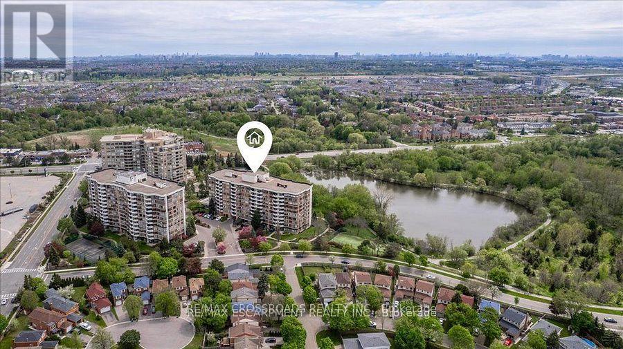 #301 - 55 Austin Drive, Markham, Ontario  L3R 8H5 - Photo 2 - N13430236