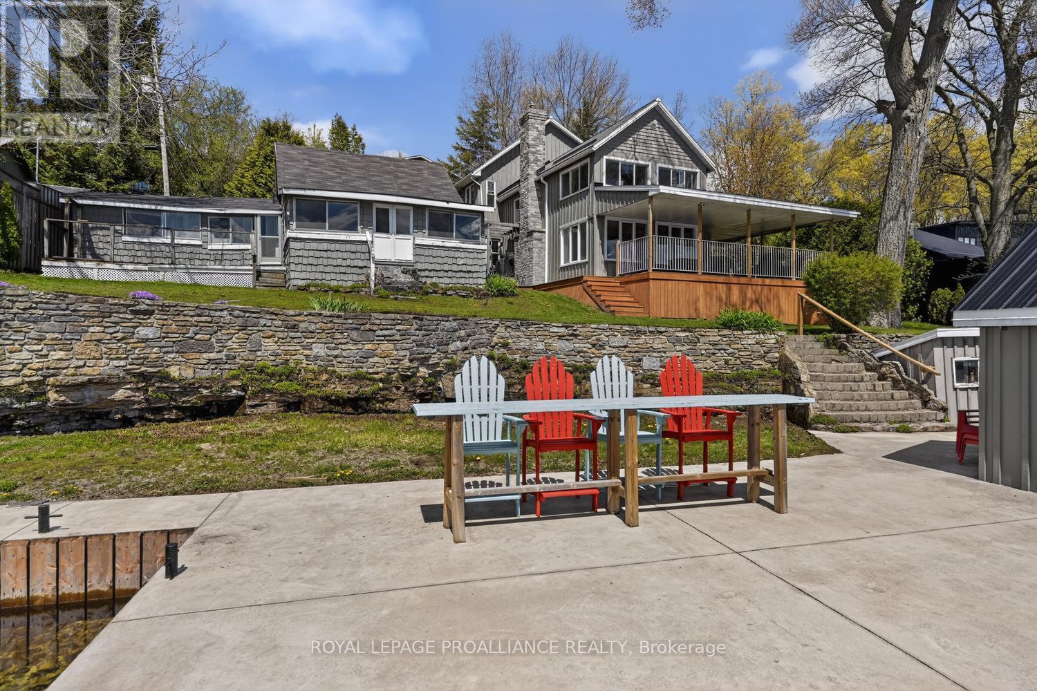 233 Brockmere Cliff Road, Elizabethtown-Kitley, Ontario  K6V 5T3 - Photo 2 - X13129206