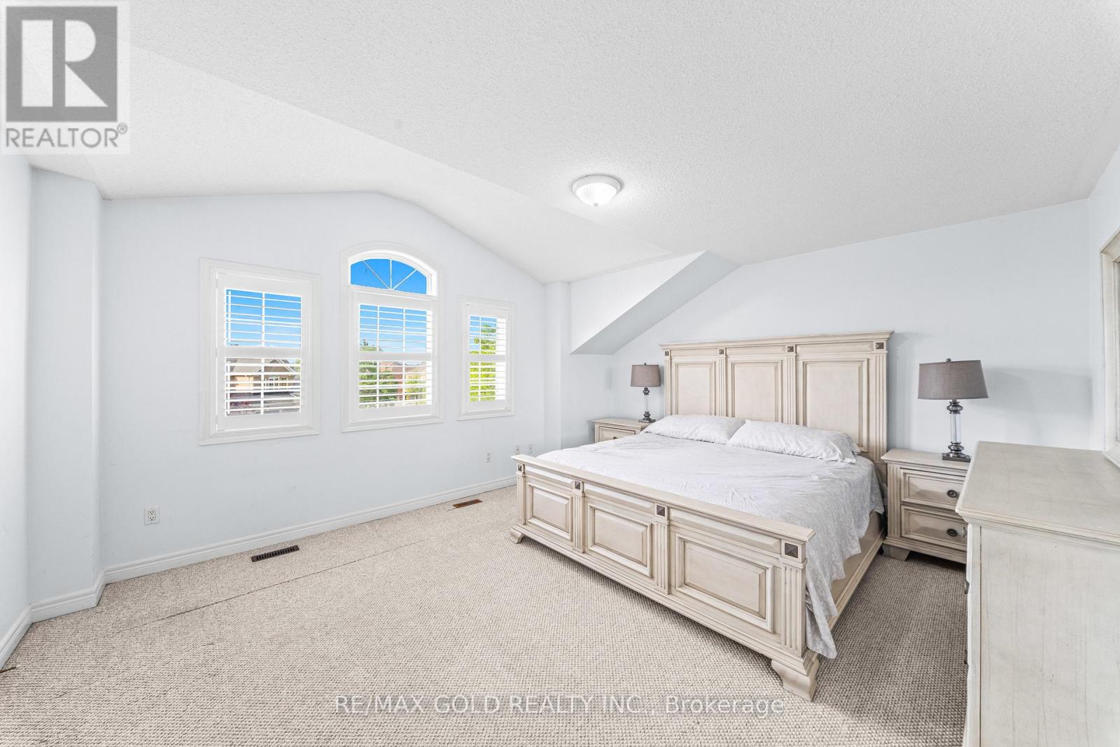 14 Stingray Court, Brampton, Ontario  L6V 4R1 - Photo 25 - W13437232