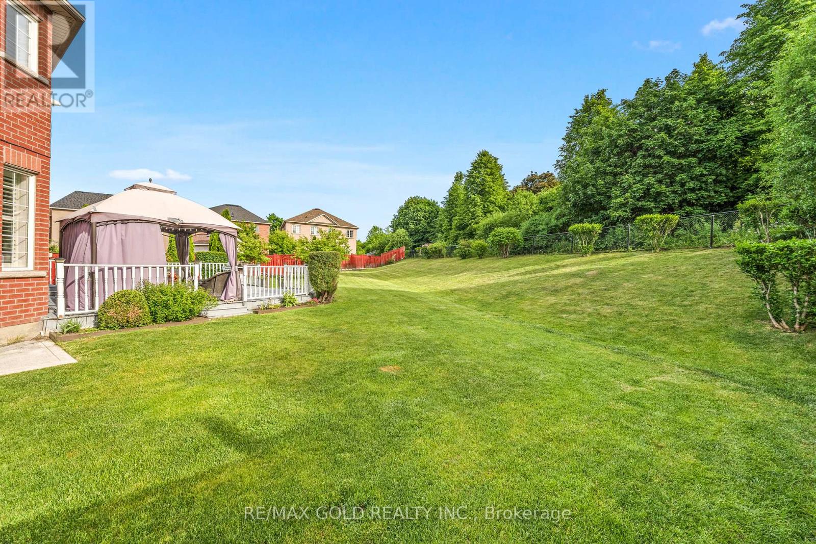 14 Stingray Court, Brampton, Ontario  L6V 4R1 - Photo 43 - W13437232