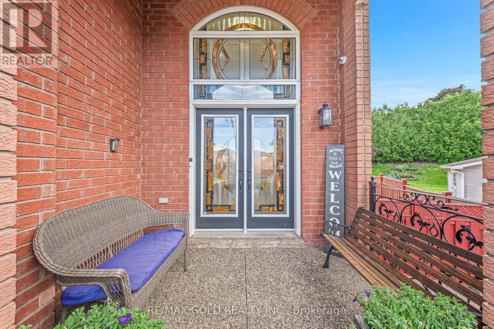 14 Stingray Court, Brampton, Ontario  L6V 4R1 - Photo 6 - W13437232