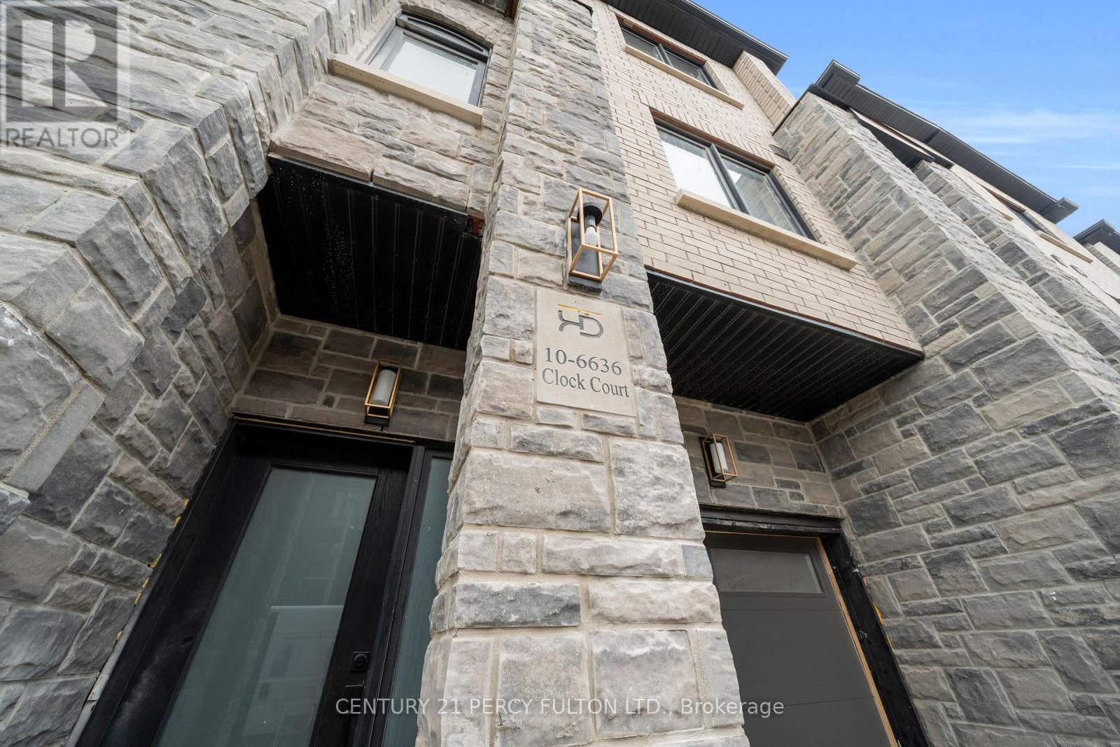 10 - 6636 Clock Court, Mississauga, Ontario  L5W 1N2 - Photo 2 - W13437244