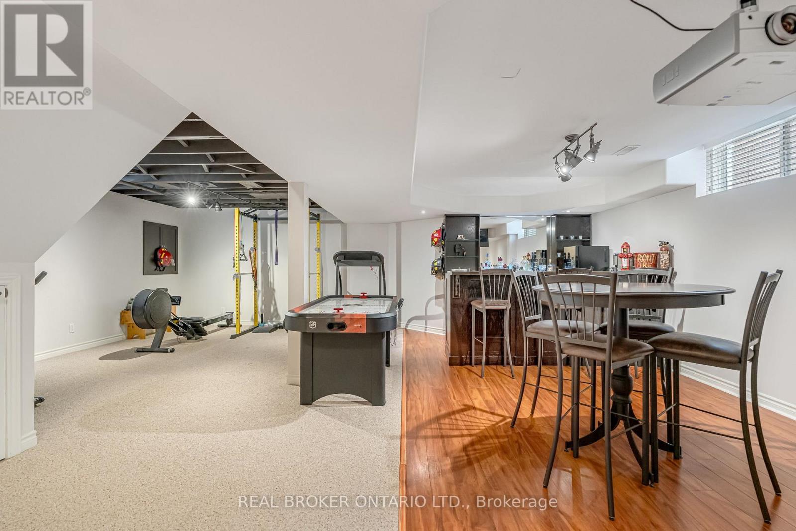 2423 Valley Heights Crescent, Oakville, Ontario  L6H 6X2 - Photo 37 - W13437264