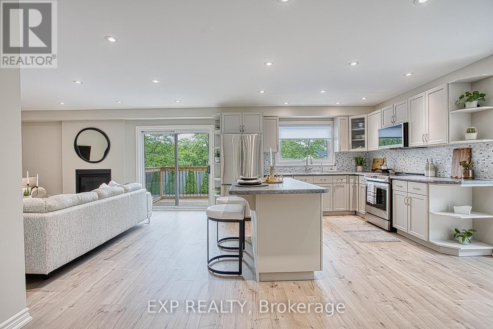 1340 Monmouth Drive, Burlington, Ontario  L7P 3J6 - Photo 24 - W13437302