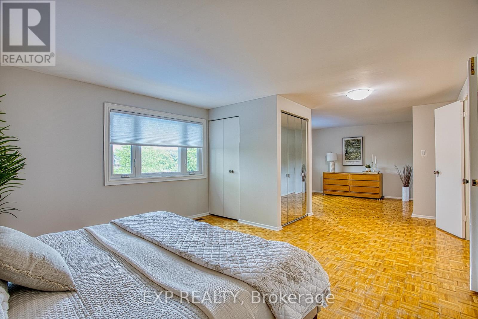 1340 Monmouth Drive, Burlington, Ontario  L7P 3J6 - Photo 30 - W13437302