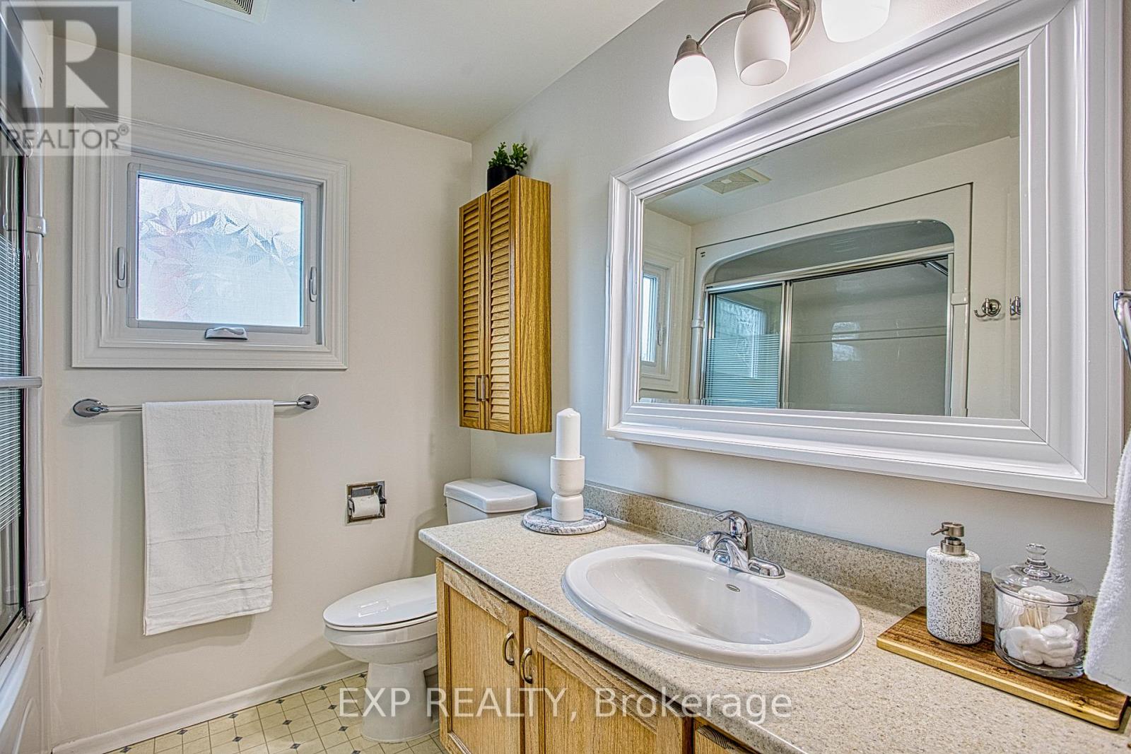 1340 Monmouth Drive, Burlington, Ontario  L7P 3J6 - Photo 34 - W13437302