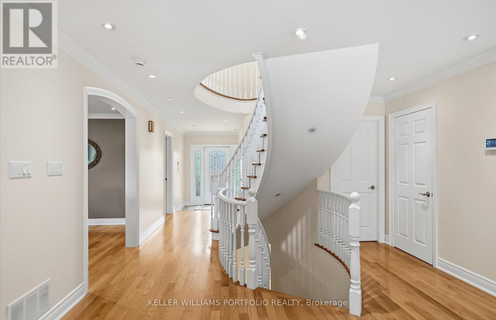 1175 Forest Trail Place, Oakville, Ontario  L6M 3H7 - Photo 12 - W13437402