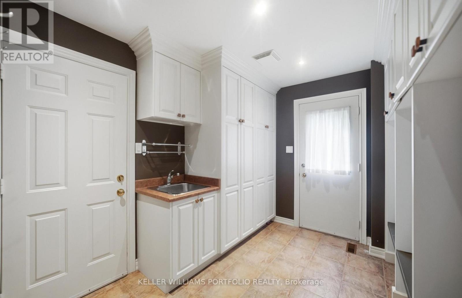 1175 Forest Trail Place, Oakville, Ontario  L6M 3H7 - Photo 16 - W13437402