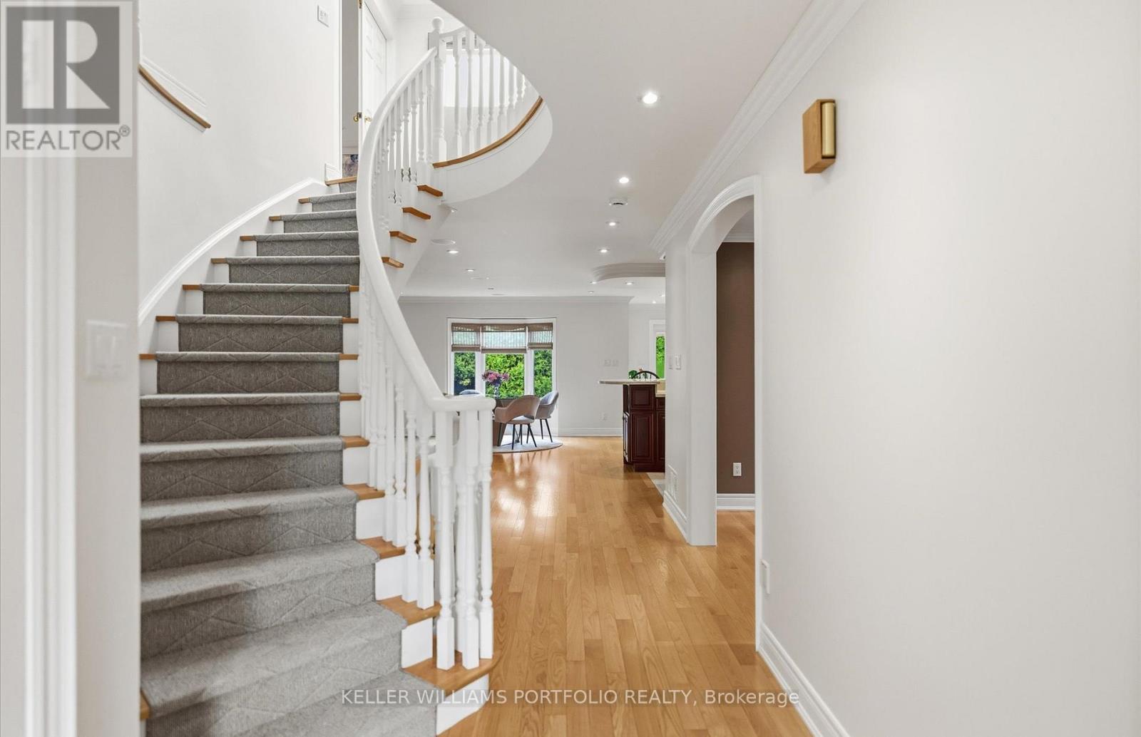 1175 Forest Trail Place, Oakville, Ontario  L6M 3H7 - Photo 3 - W13437402