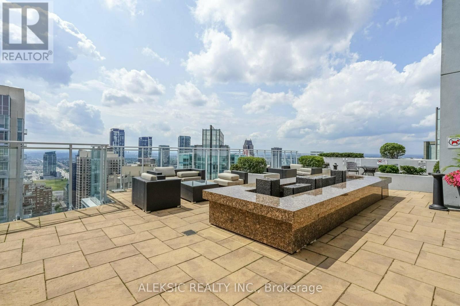 2514 - 223 Webb Drive, Mississauga, Ontario  L5B 0E8 - Photo 34 - W13437404