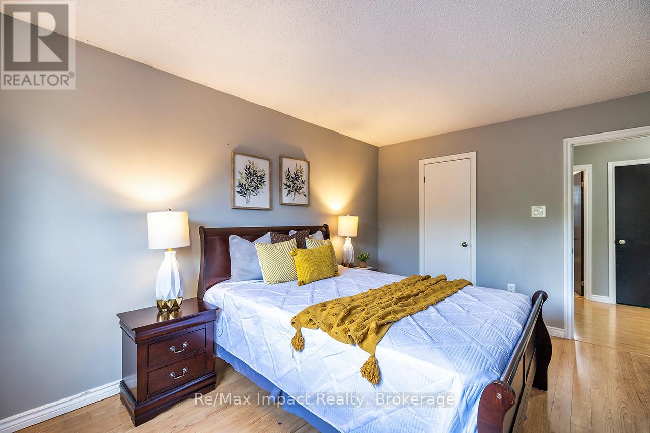 53 Sable Crescent W, Whitby, Ontario  L1R 1Y5 - Photo 17 - E13437514