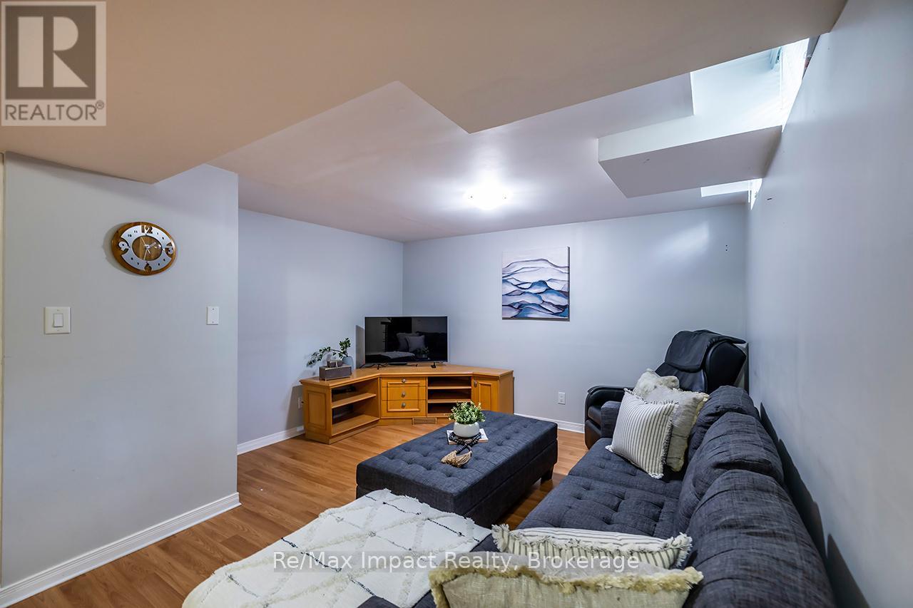 53 Sable Crescent W, Whitby, Ontario  L1R 1Y5 - Photo 25 - E13437514