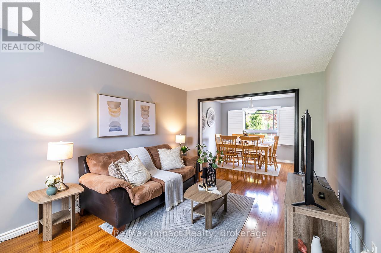 53 Sable Crescent W, Whitby, Ontario  L1R 1Y5 - Photo 8 - E13437514