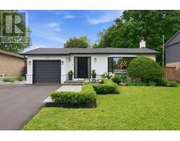 83 WALTON DRIVE, Aurora, Ontario