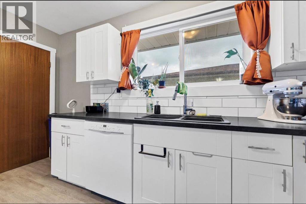 794 Black Boulevard NW, Medicine Hat, Alberta T1A 7B4 - Photo 20 - A2314804
