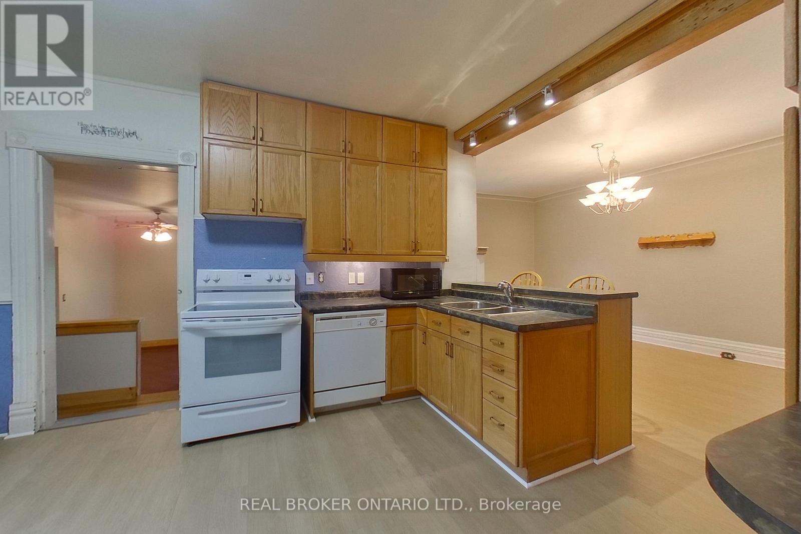 104 Isla Street, Grey Highlands, Ontario  N0C 1H0 - Photo 9 - X13437248