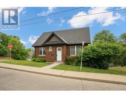 38 WASHINGTON STREET, Brant, Ontario