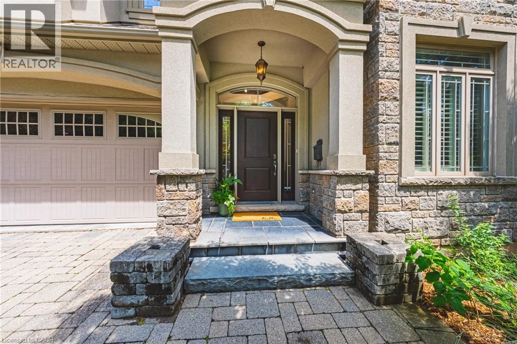 1047 St Matthew's Avenue, Burlington, Ontario  L7T 2J3 - Photo 2 - 40838358