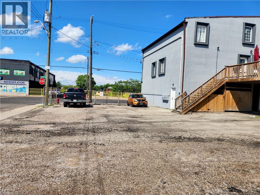 1068 Barton Street E, Hamilton, Ontario  L8L 3E6 - Photo 12 - 40838938