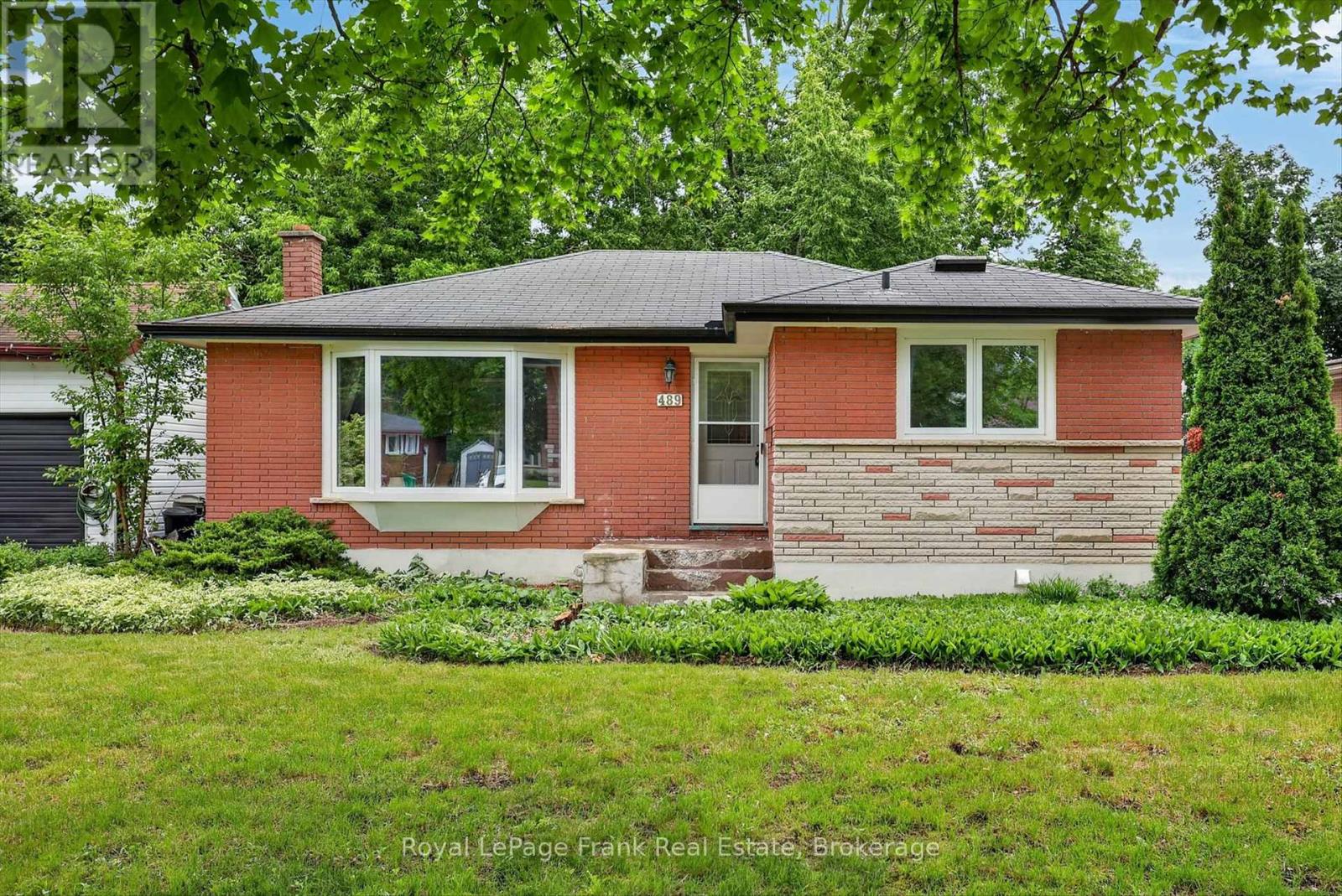 489 Raymond Street, Peterborough, Ontario  K9H 5M7 - Photo 3 - X13437632