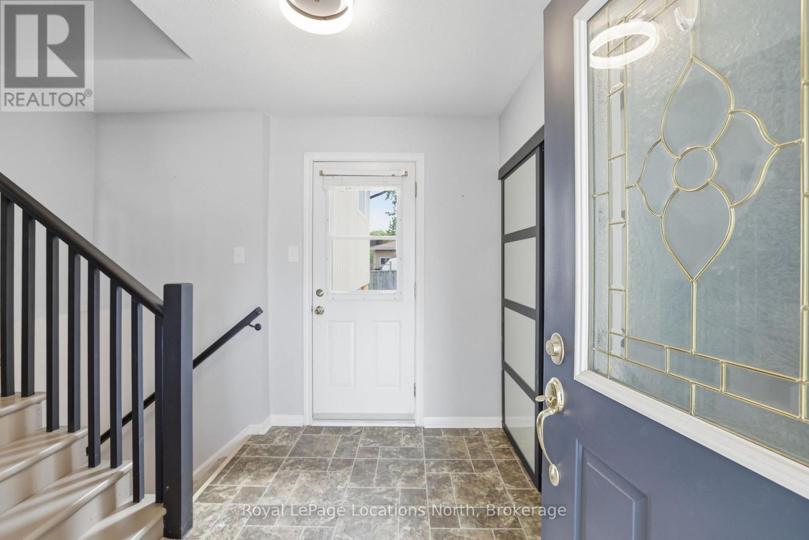 30 Courtice Crescent, Collingwood, Ontario  L9Y 4G1 - Photo 3 - S13437548