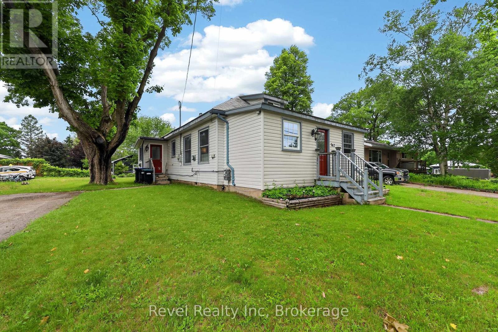 762 SEVENTH AVENUE, Tay, Ontario